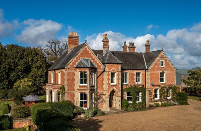 A grand 11 bedroom Victorian property, which sleeps 26 people.