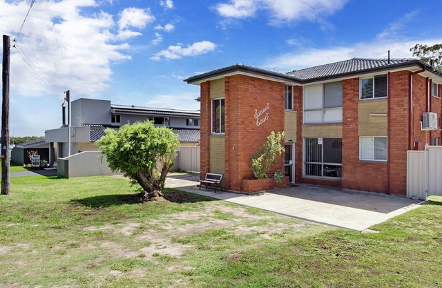 A ground floor unit, just 20m from the water