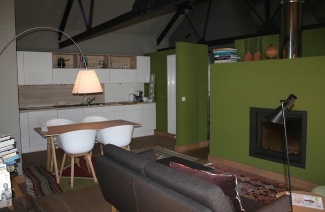 A Loft apartment in an old renovated house in the countryside near Namur