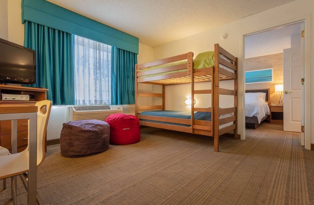 A Magical Vacation Awaits! Close to Disneyland with Pool & Fitness Center!
