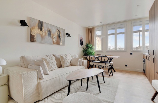 A Magnificent 1-BR/1BA in Daumesnil - Bois de Vincennes