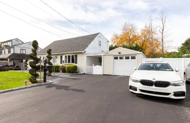A Modern Getaway Perfect for Families & Business