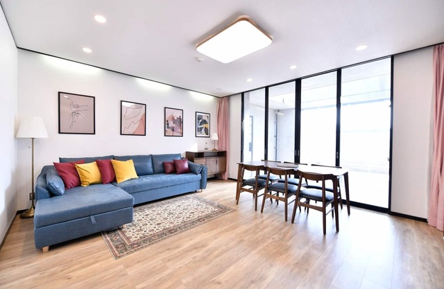 A nostalgic mansion that looks like something out - BRUCE HOUSE/Izumisano Ōsaka
