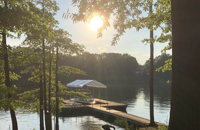 A Perfect Lake Getaway! Large private dock, covered slip, calm creek, game room!