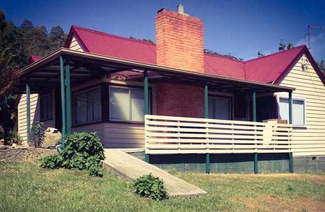 A Place To Stay In Derby - mountain biker retreat