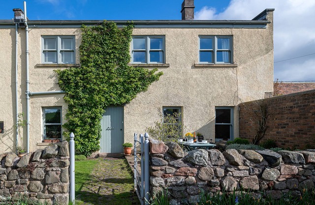 A spacious and comfortable cottage