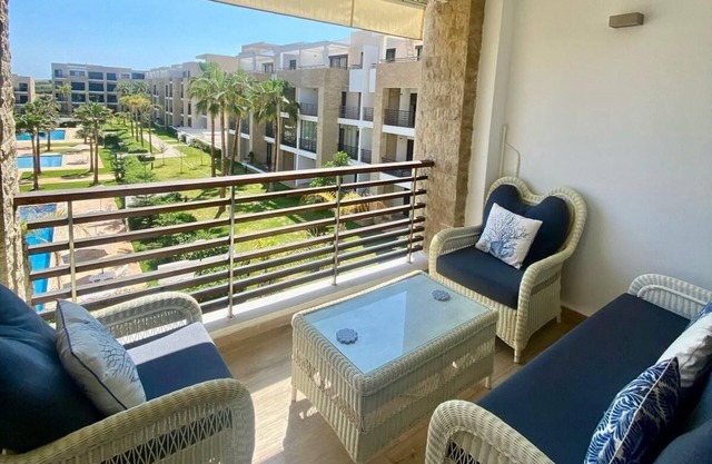 A stay between ocean and golf