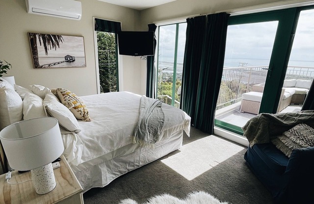 A Stay of Spectacular Sea Views.