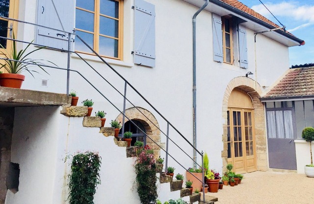 A stylish home featuring a terrace with stunning 180 degree views over the vines