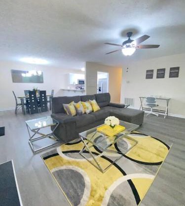 A Touch of Sunshine Ideal For Long Term Stays