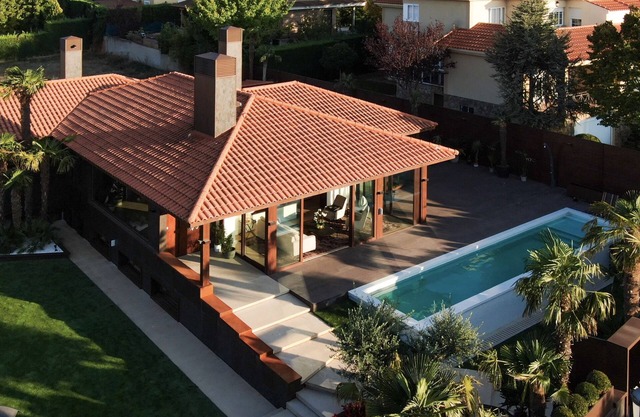 A VILLA THAT GIVES LIGHT