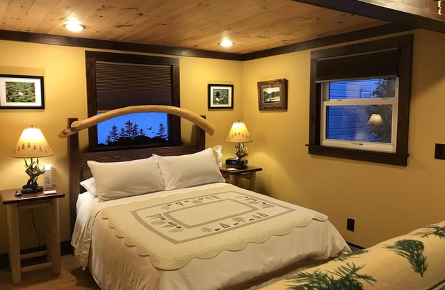 A walkable private suite in the heart of the village of Clinton, NY. 13323