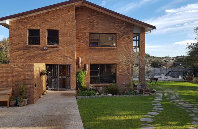 A Warm home for a Family Holiday in beautifull Cape Town