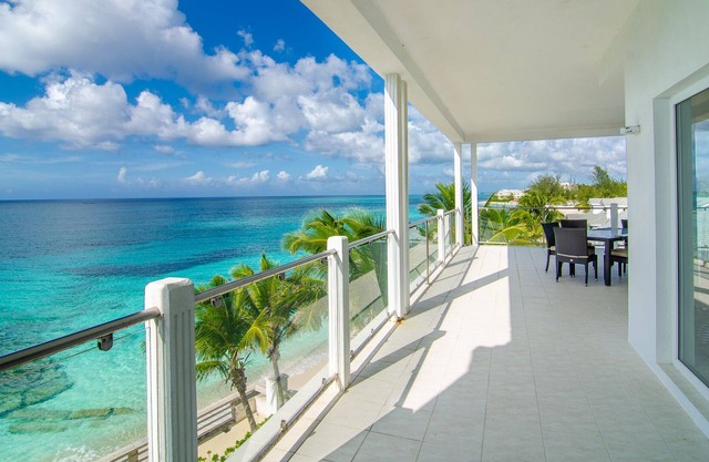 A WONDERFUL New Beachfront Listing in The Bahamas! 3E