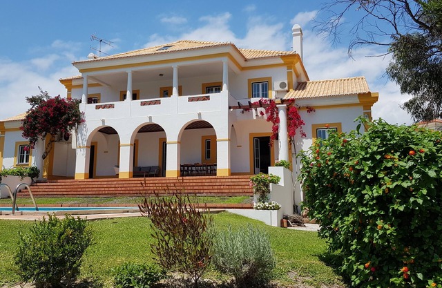 A wonderful typical home, walking to beach, with view on the sand dune and lake