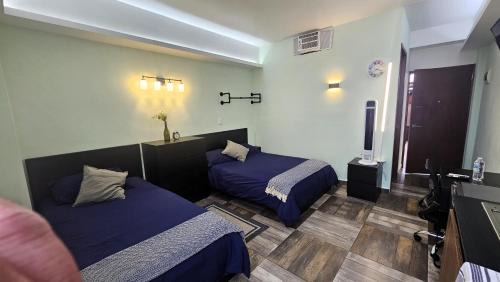A29 EXECUTIVE SUITE at IZCALLI - TEPOTZOTLAN Families, Tourists & Travelers Choice Students Companies Executives WELCOME! 5min Izcalli-15min Esmeralda-20min Sátelite-25min AIFA