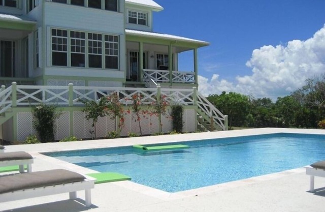 Abaco Luxury Private Home on 4 Acres