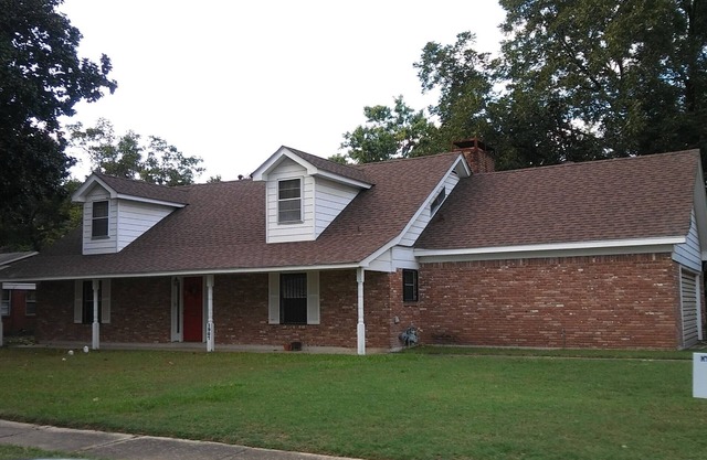 Abbie's Place Pine Bluff, Near Saracen Casino and Downtown Pine Bluff.