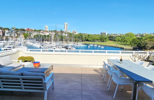 Absolute Waterfront with Oversized Private Terrace - 3 bedrooms