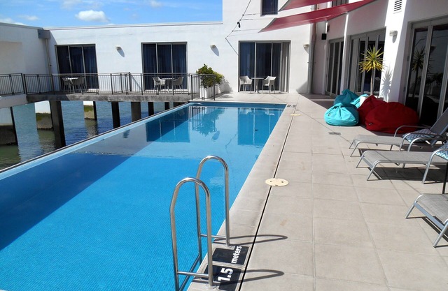 Absolute Waterfront, Tauranga Apartment