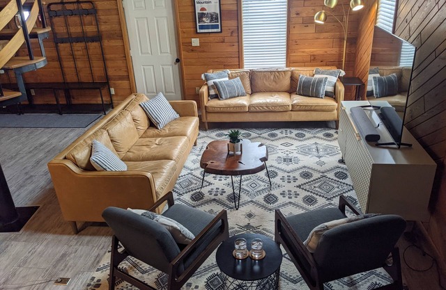 Access to everything yet secluded and chic, this hideaway has it all.