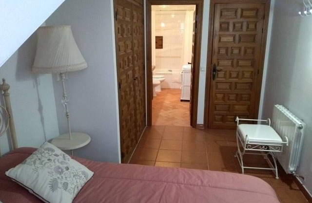 ACCOMMODATION IN PEDRAZA - MERCHE 1