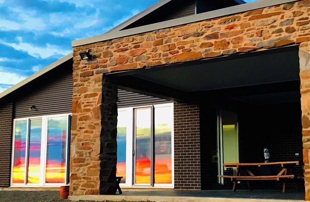 Adelaide Hills Getaway - Off grid country experience