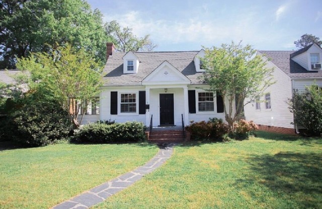 Adorable cape cod in quiet & safe neighborhood. Location, Location, Location!