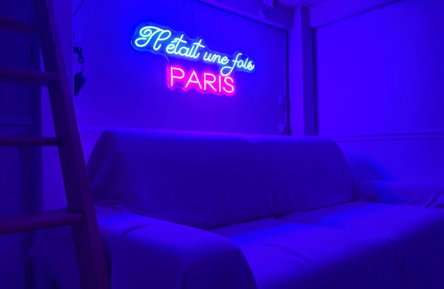 Adorable studio (mini duplex) just minutes from the Eiffel Tower