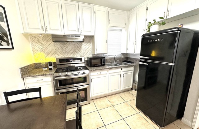 Aesthetic Stay near Disney & LA