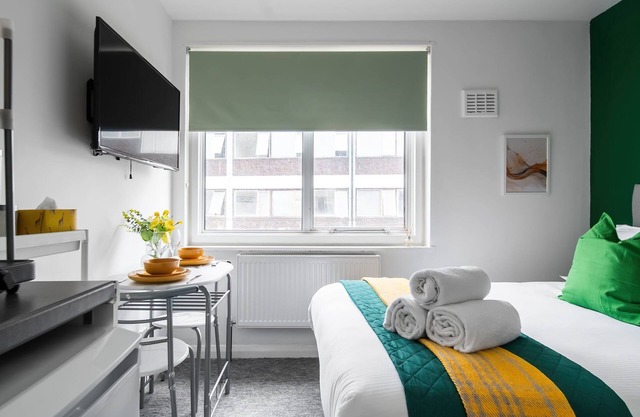 Affordable En-Suite Studio Rooms in London, N14 4A