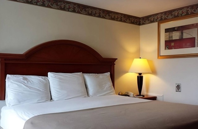 Affordable Lodgings! FREE Breakfast & Parking, Close to Hershey Museum & More!