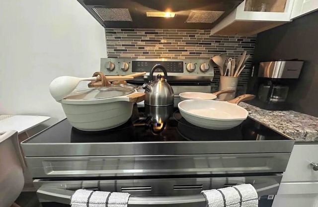 Affordable Stay in Schenectady-A1
