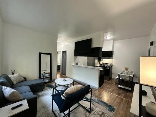 Affordable Stay Near Proctors A5