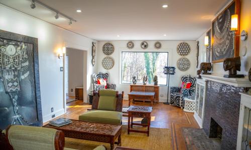 African Oasis Luxury Inn at the Gallery