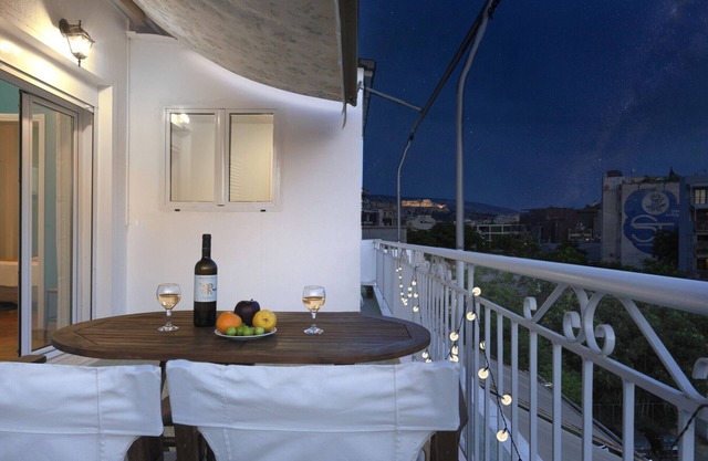 AgiouOrous10 · Acropolis view top floor apartmen