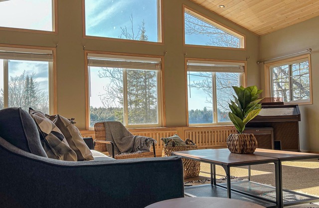 Ahmic Lake Resort's 5-bedroom Luxury House