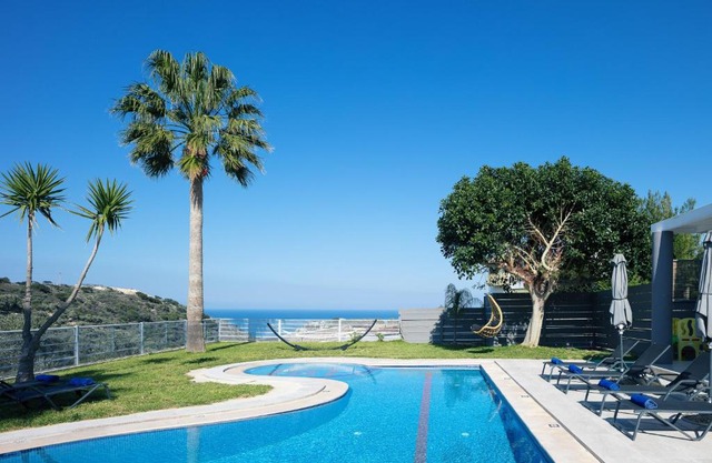 Akira Villa