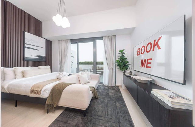 Al Jaddaf Sleeps 3 with Pool & Play Area!