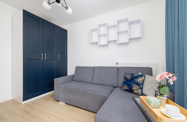 Al. Kijowska 5 Cracow | 2-Bedroom Apartment | Home office | Balcony | Parking