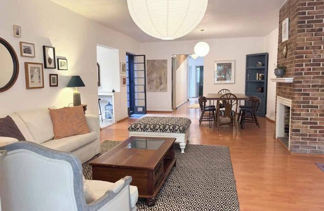 Alarcon apartment: two-story, 4 bedrooms, hall, balcony, terrace.