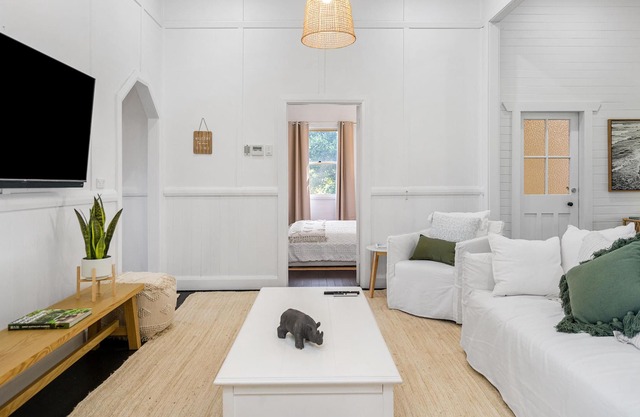 Alcorn Cottage at Knockrow - Alcorn Cottage is your perfect Northern Rivers hinterland tree change farm stay getaway