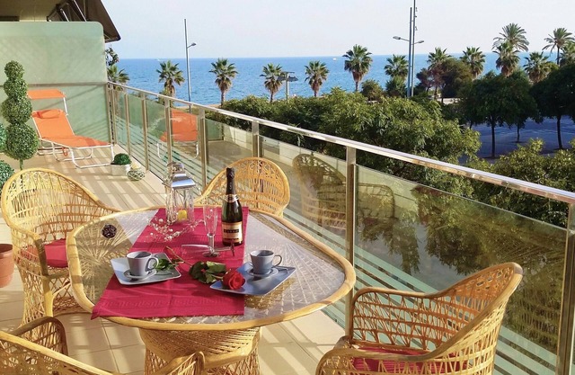 ALEXANDRA´s BEACH-PORT-APARTMENT, beach, balcony, Wifi, AA