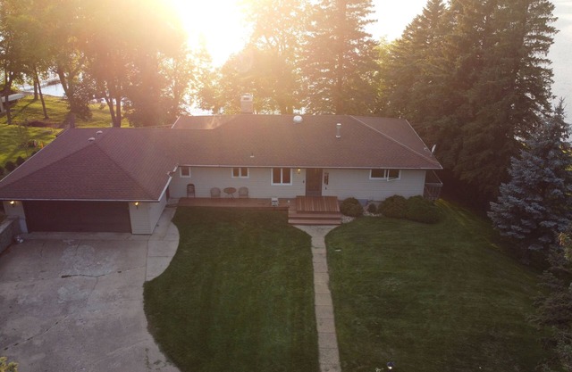 Alexandria - Lake Cowdry - 100' Sand Bottom Beach, 4 BR, 3 BathnLic# 1879