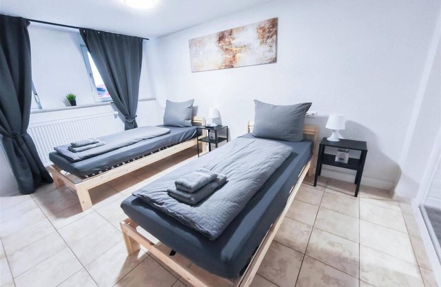 ALFA Apartment Ludwigsburg 2 beds WLAN kitchen bathroom