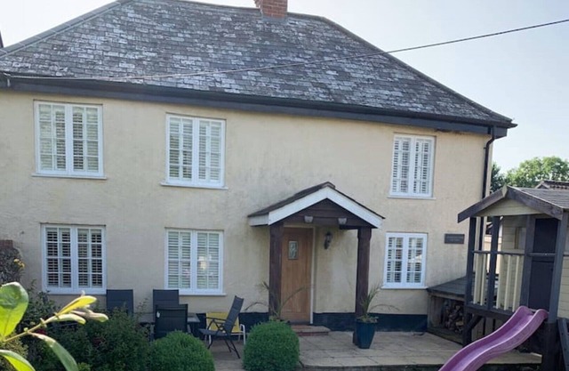 Alfington Farm Cottage, full of charm & character