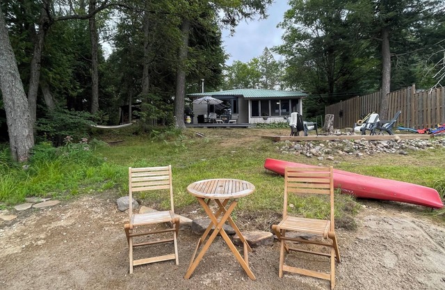 Algonquin Waterfront Getaway With SW Sunsets