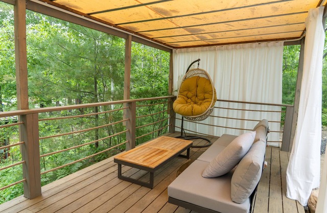 Algonquin's Edge Resort | Dome 4