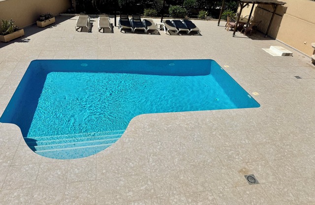 Alicante Villa With Air-con and A Private Pool With Large Secure Tiled Sun Area