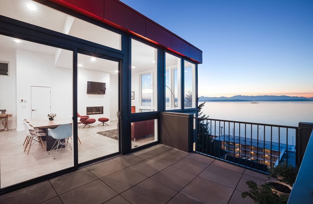 Alki Beach House with Sweeping Sea & Mountain Views